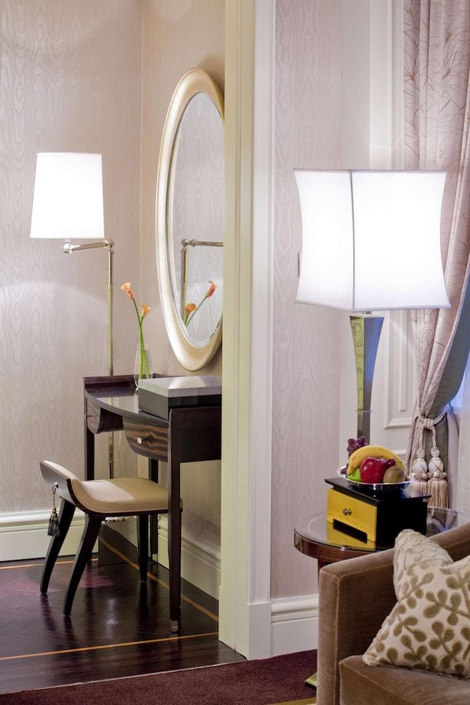 Fairmont Peace Hotel on the Bund