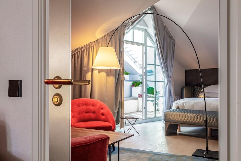 Radisson Collection Astorija Hotel, Vilnius