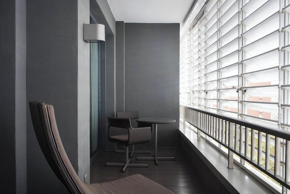 AC Hotel Victoria Suites by Marriott