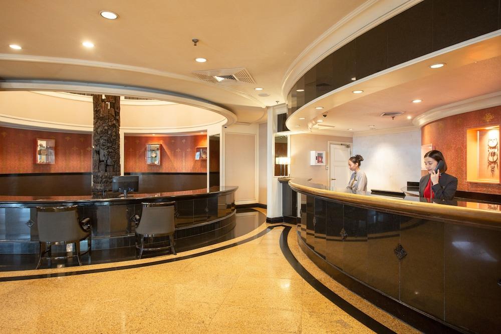 Centara Riverside Hotel Chiang Mai