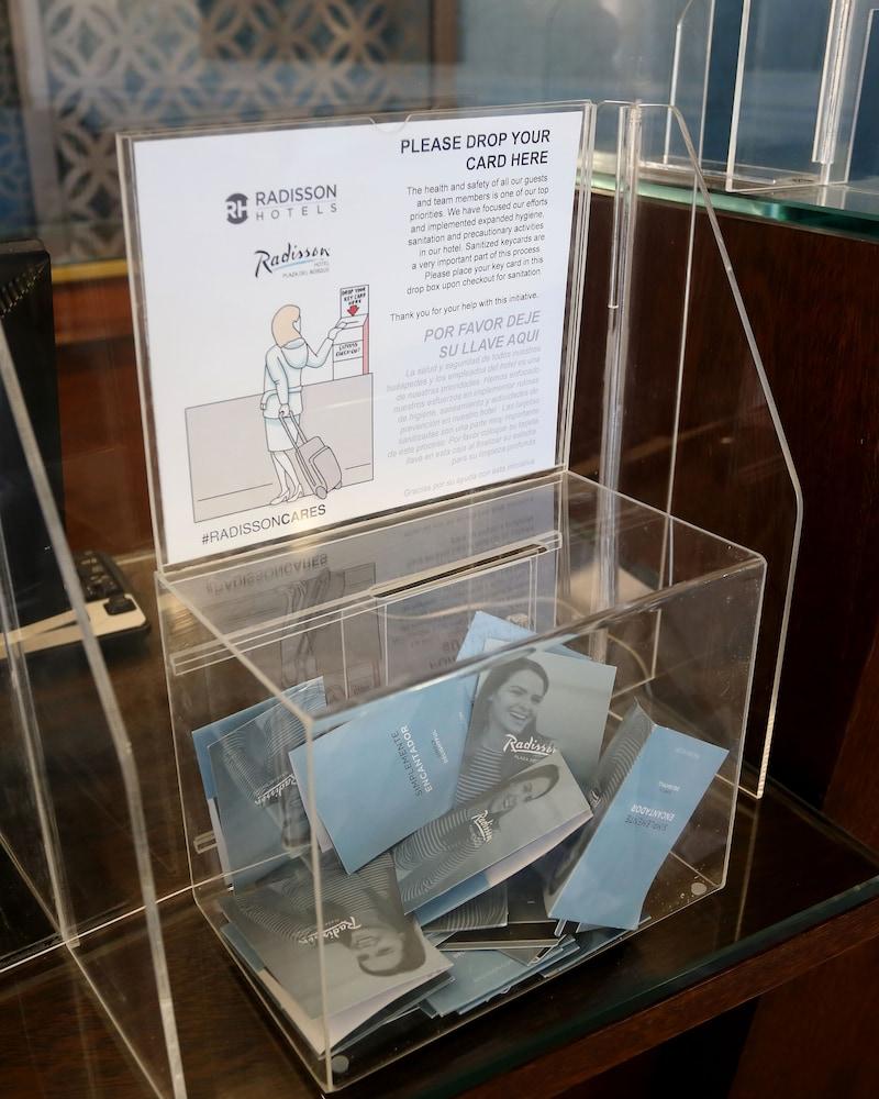 Radisson Hotel Plaza Del Bosque