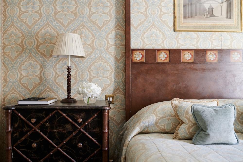 The Egerton House Hotel