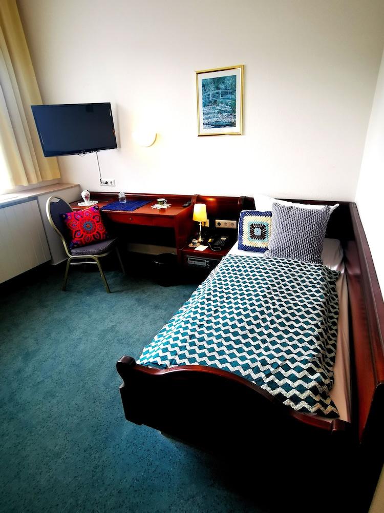 Hotel Tante Alma Mannheim