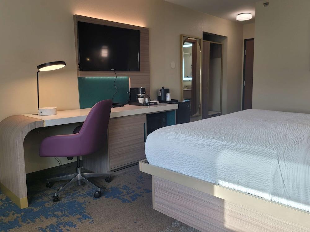 Best Western Plus Altoona Inn