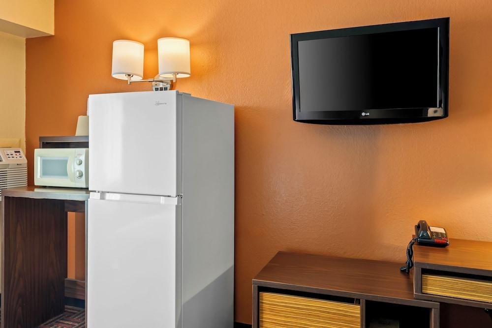 Rodeway Inn Effingham North