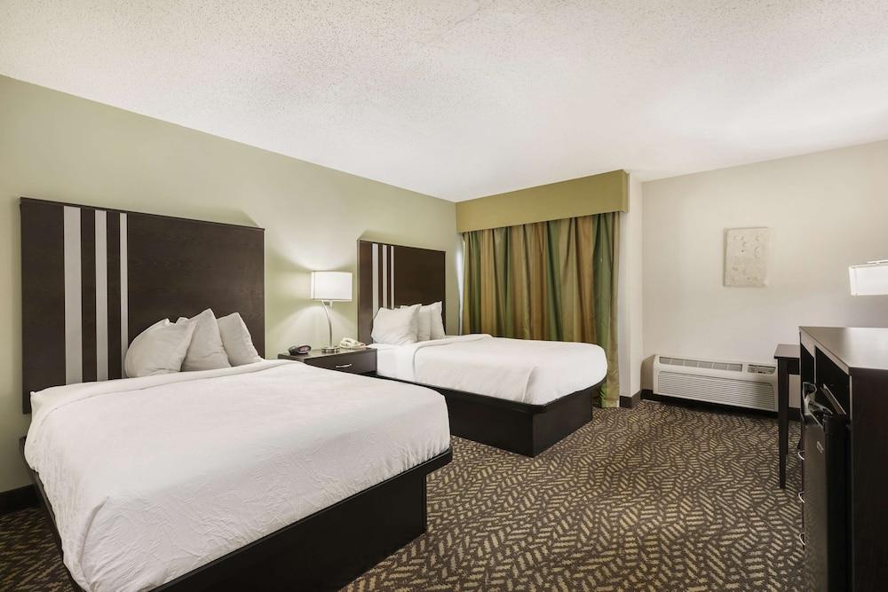 Best Western Indian Oak