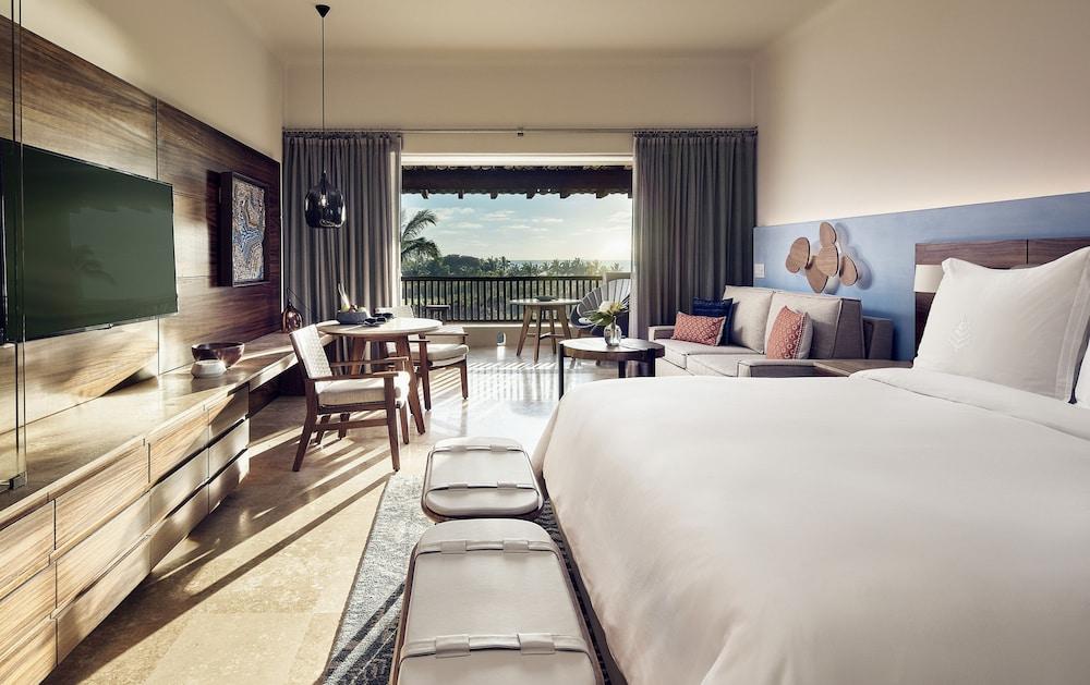 Four Seasons Resort Punta Mita