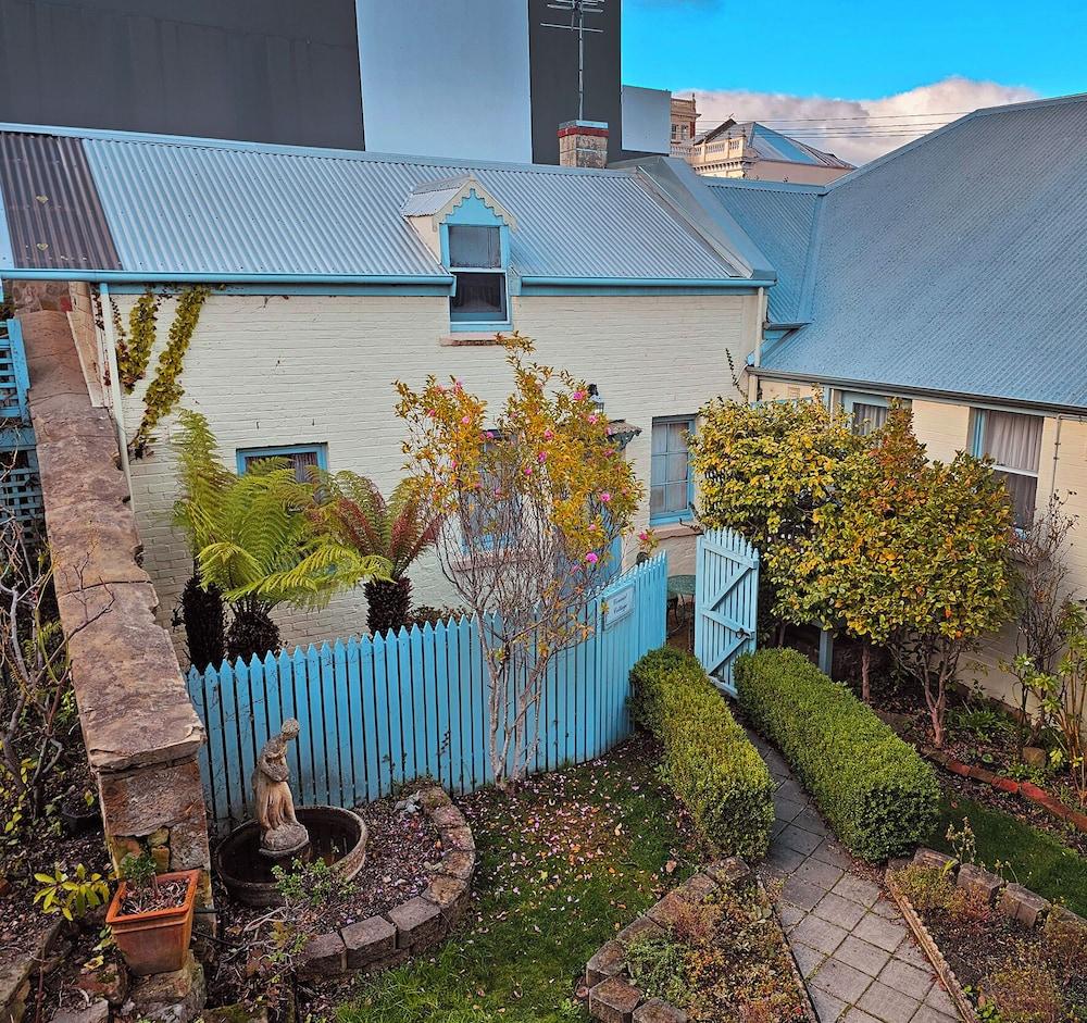 The Lodge on Elizabeth