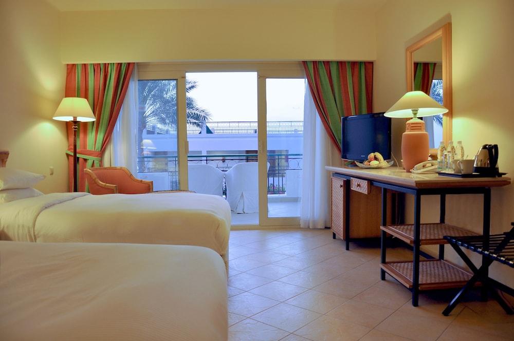 Safir Sharm Waterfalls Resort