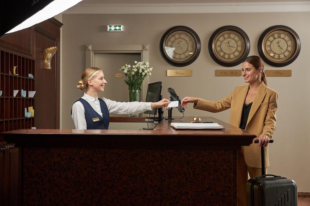 Ratonda Centrum Hotels