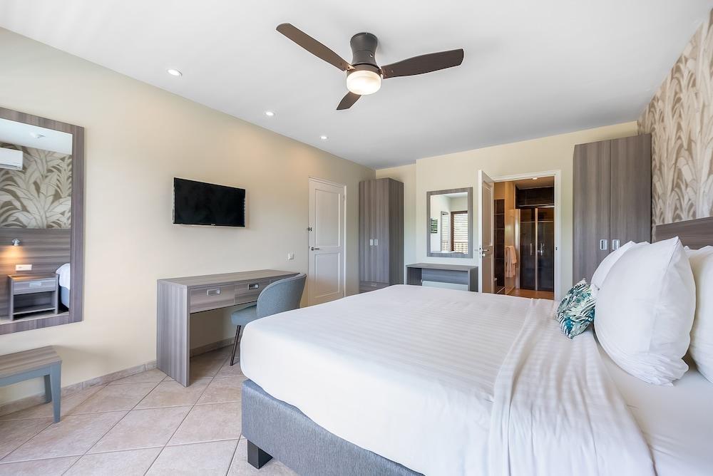 LionsDive Beach Resort