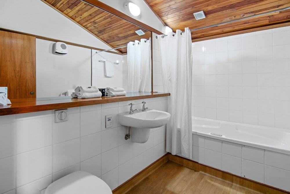 Riverside Hotel Marlborough