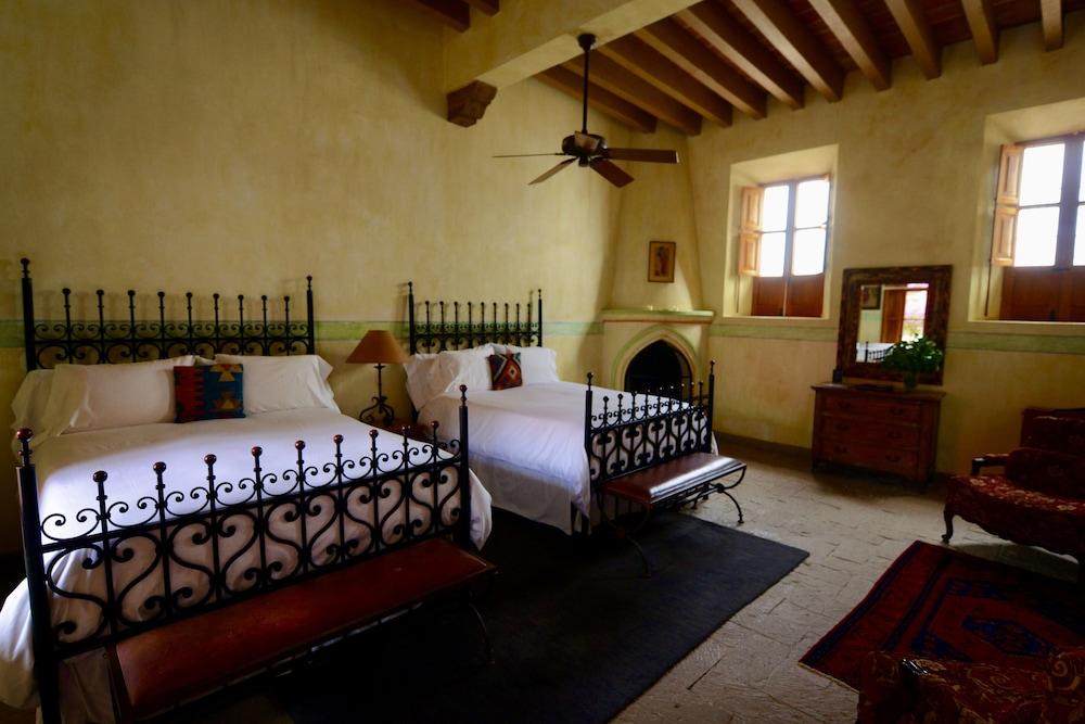 Hacienda de los Santos