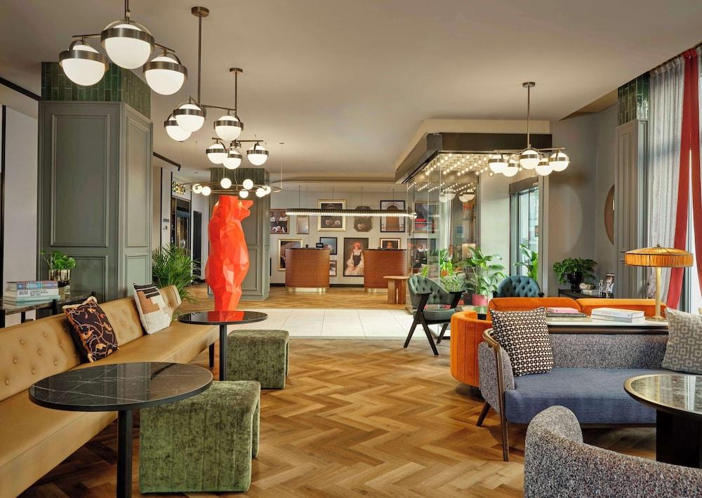 Radisson RED Berlin Kudamm