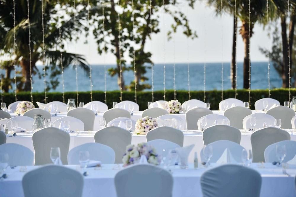 Hyatt Regency Phuket Resort