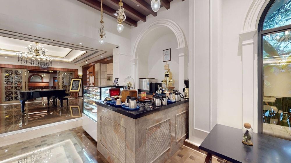 Radisson Blu Hotel & Suites GRT Chennai