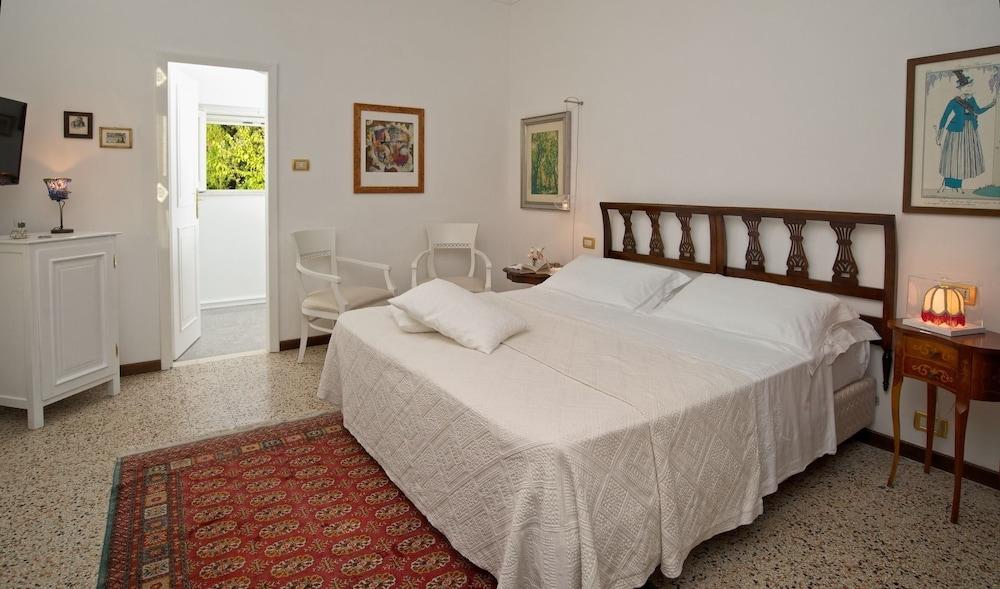 Villa Cheta Hotel & Restaurant