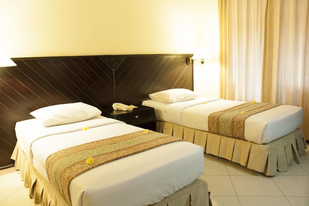 Legian Paradiso Hotel