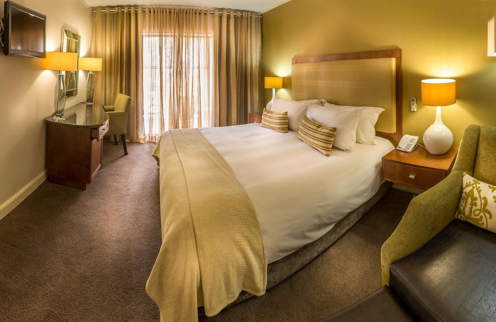 Peermont Walmont at Mmabatho Palms