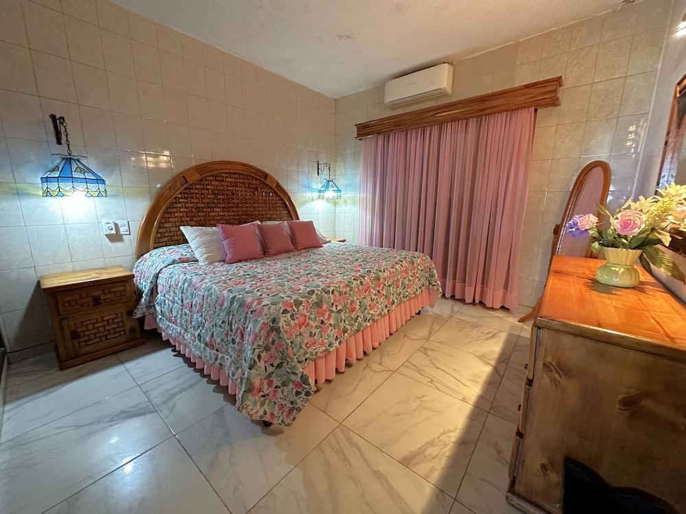 Casa Anita & Corona del Mar