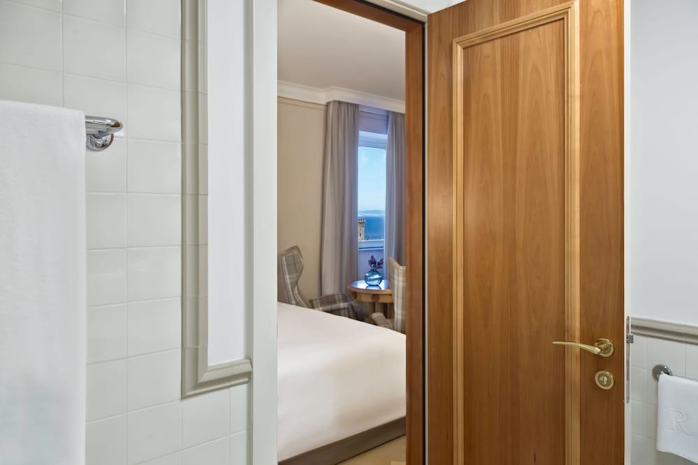 Renaissance Naples Hotel Mediterraneo