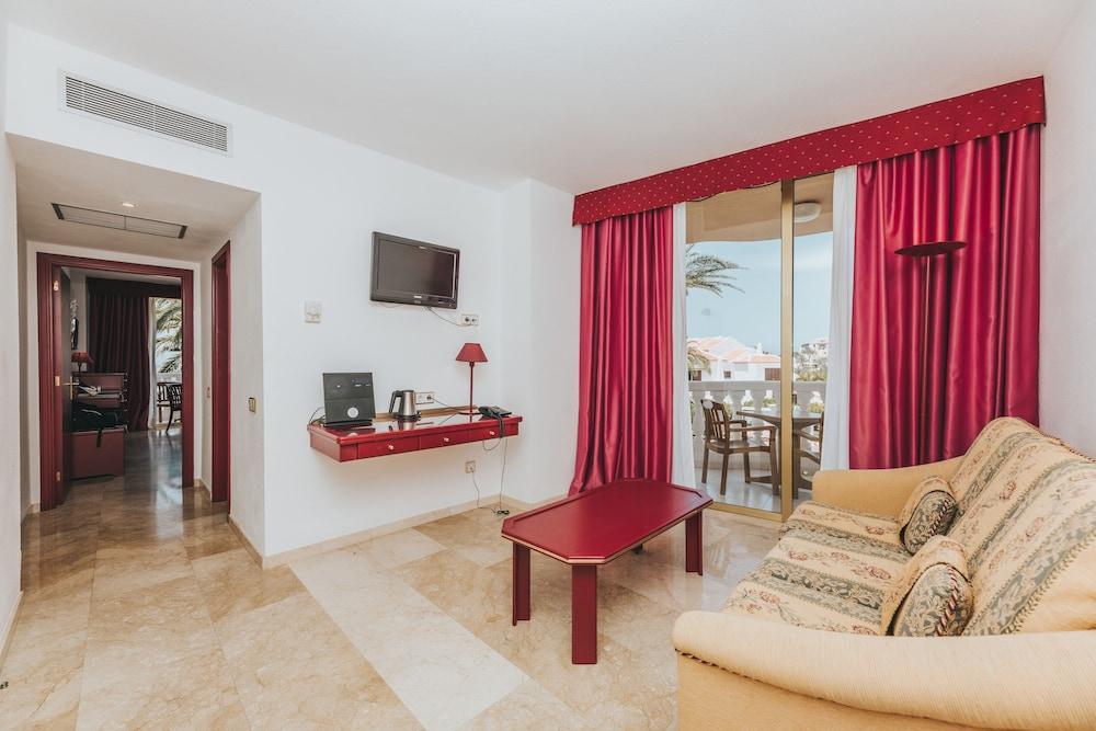 Cleopatra Palace Hotel