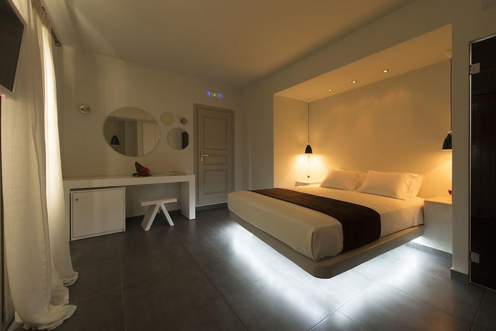 Regina Mare Adults Only