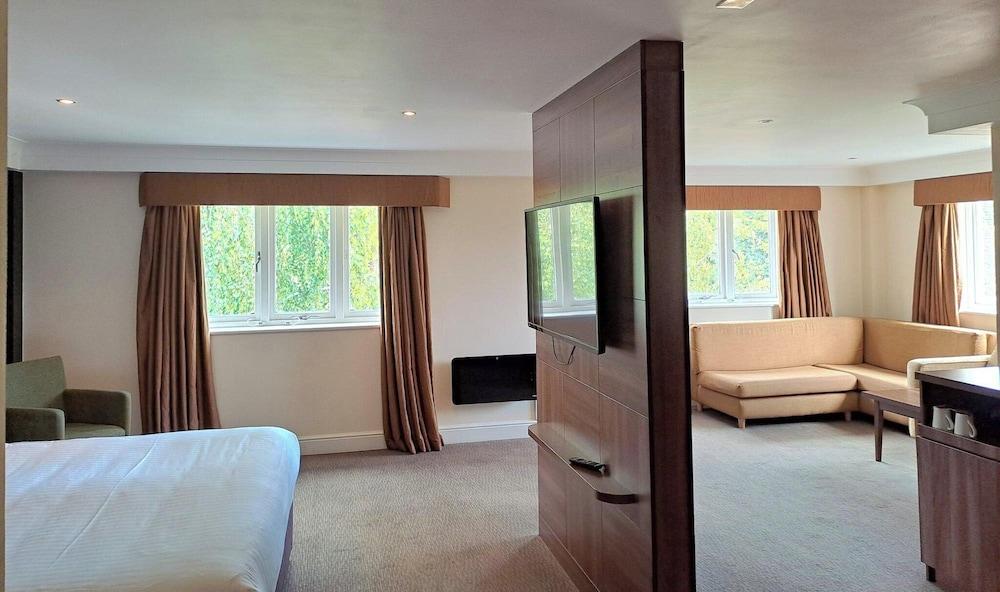 voco Letchworth Hall by IHG