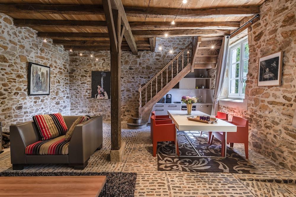 La Chapelle Saint - Martin Relais & Chateaux