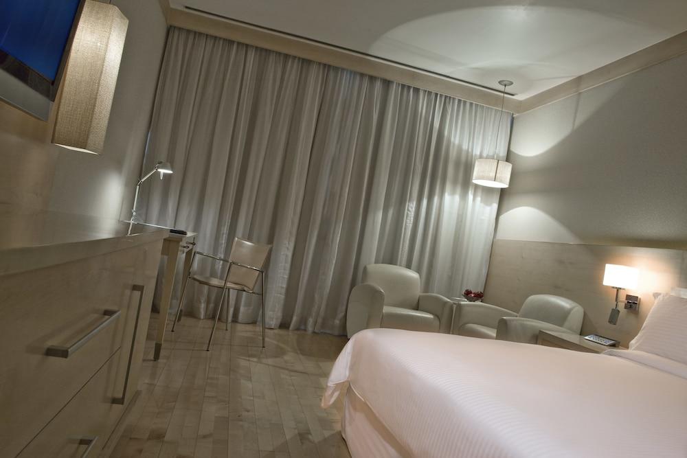 Le Meridien New Delhi