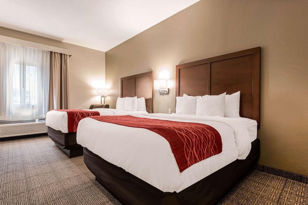 Comfort Inn & Suites Streetsboro - Kent