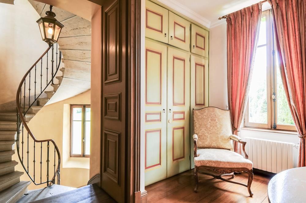 Château de la Tour du Puits