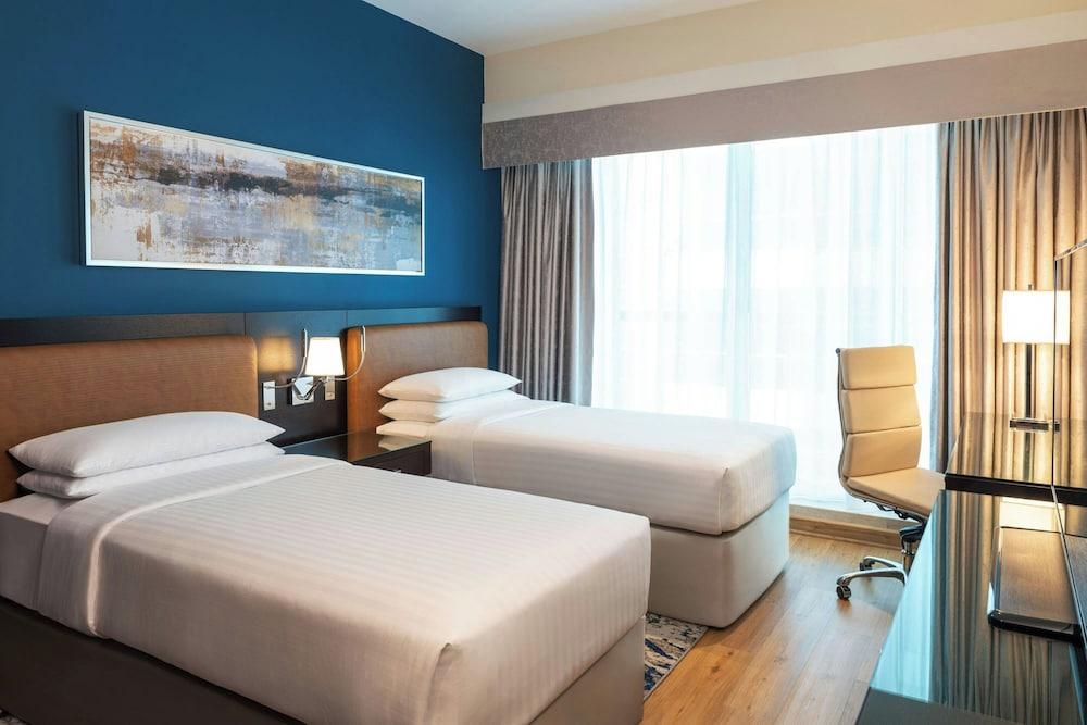 Four Points by Sheraton Sheikh Zayed Road, Dubai