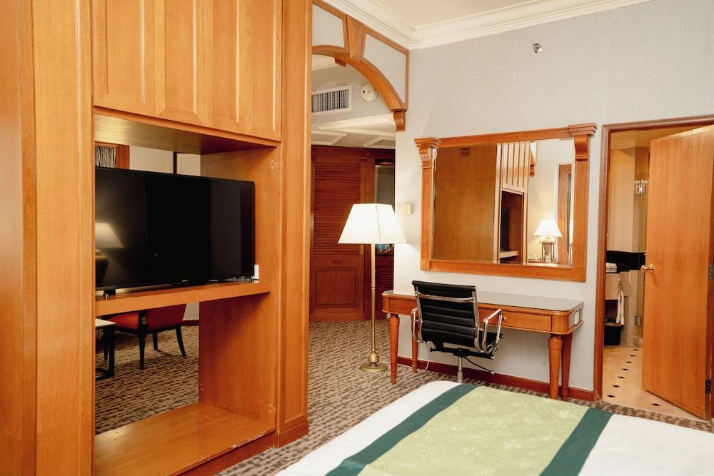 Renai Hotel Kota Bahru (formerly known as The Grand Renai Hotel)