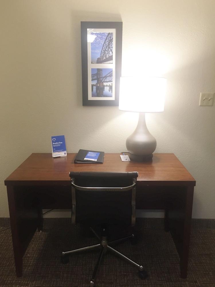 Comfort Inn & Suites Little Rock Airport