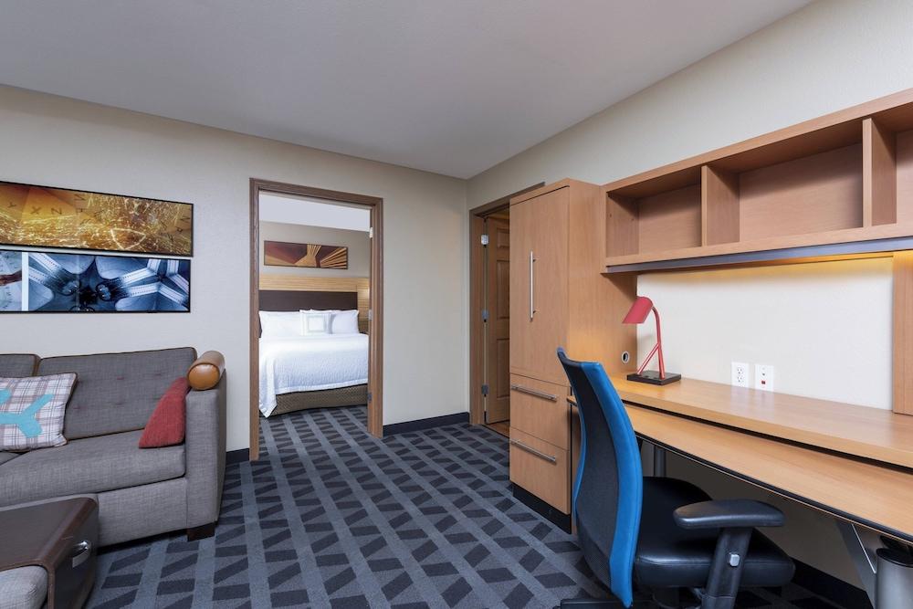 Towneplace Suites by Marriott East Lansing