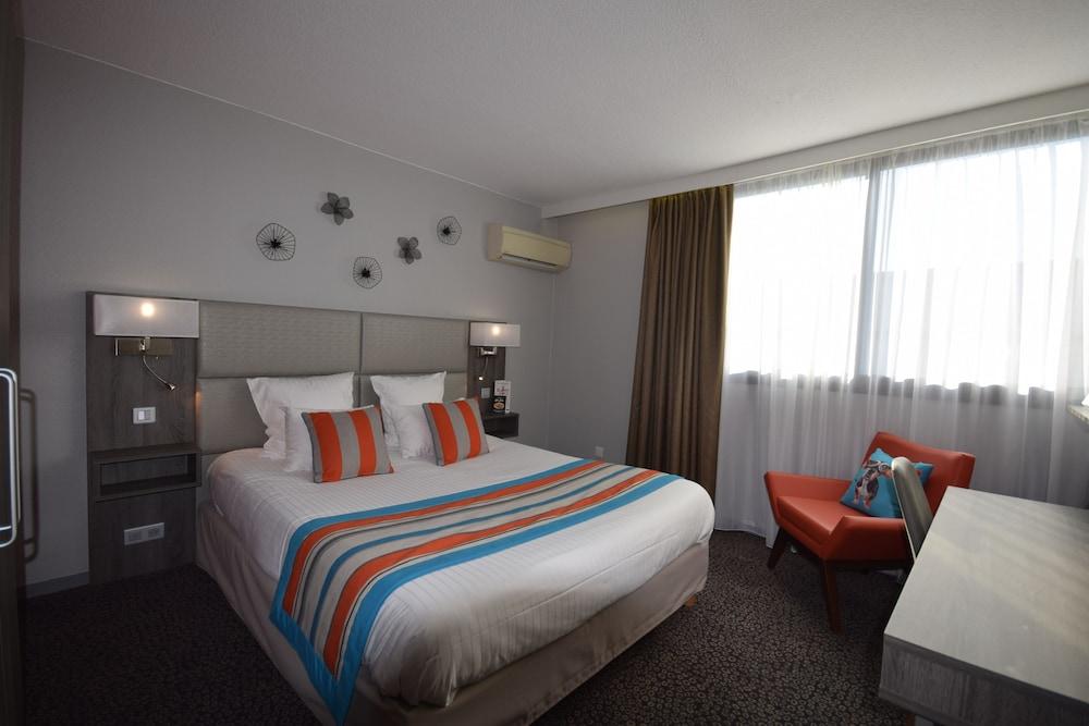 Kyriad Prestige - Bordeaux Aeroport