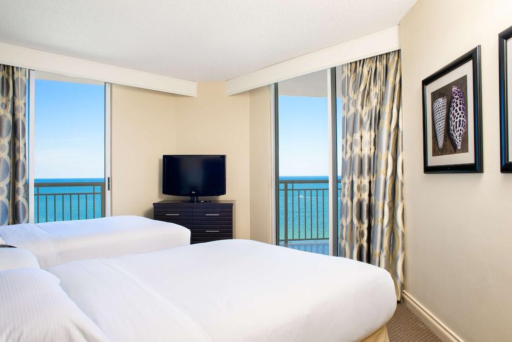 DoubleTree Resort & Spa by Hilton Ocean Point-N. Miami Beach