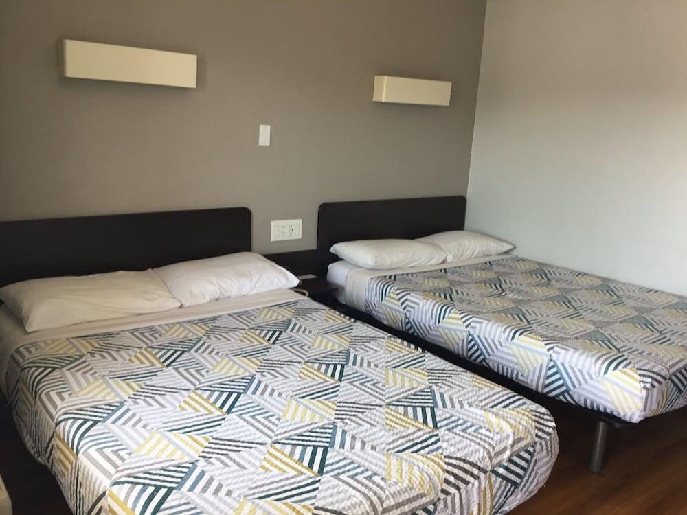 Motel 6 El Paso, TX - West