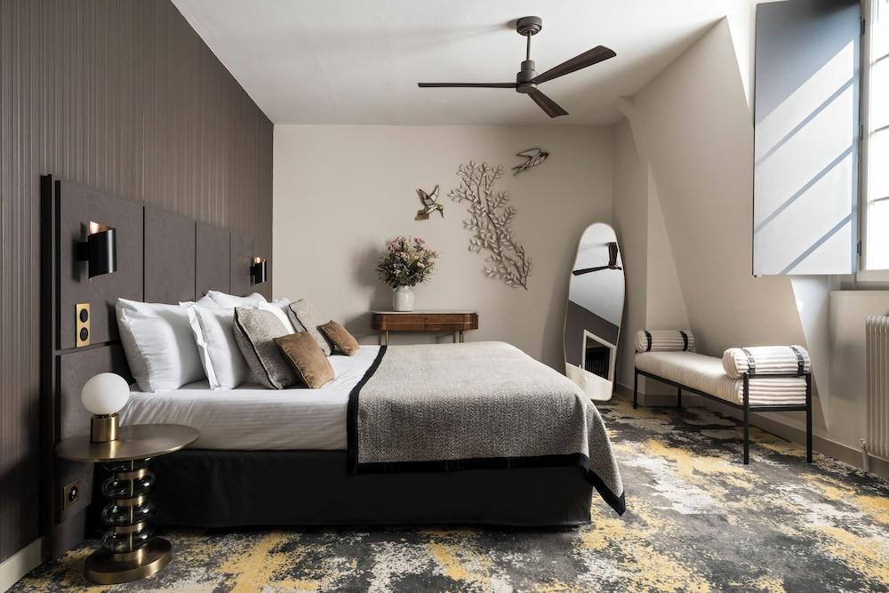 Château Jeanne & the Forest - Château de Montvillargenne