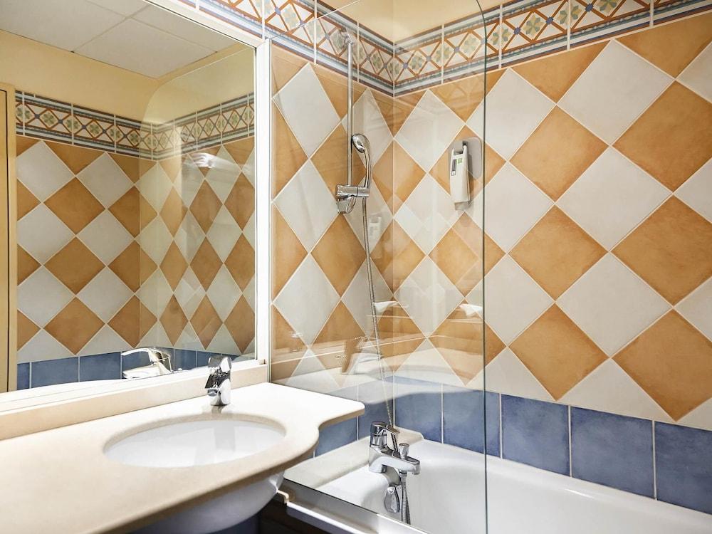 ibis Styles Arles Palais des Congrès