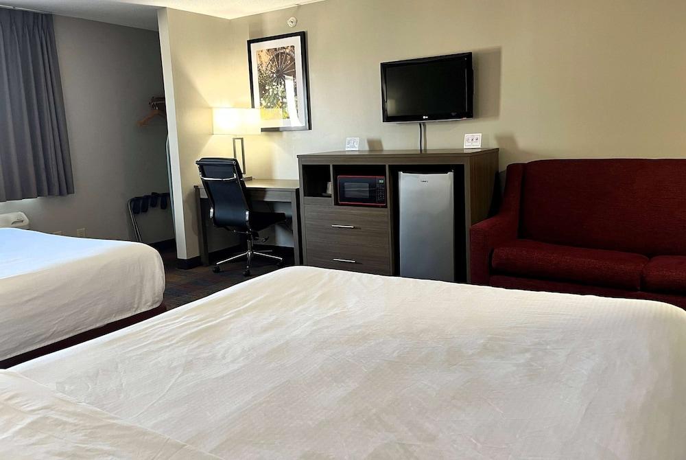 Baymont by Wyndham Anderson