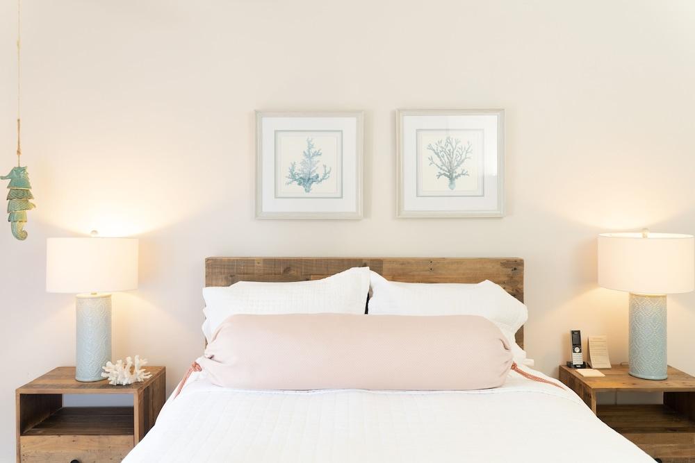 Villa Montana Beach Resort