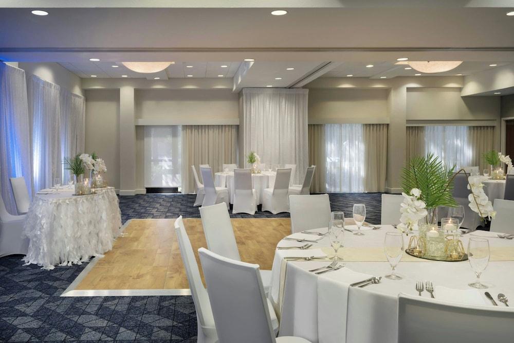 Courtyard Cocoa Beach Cape Canaveral