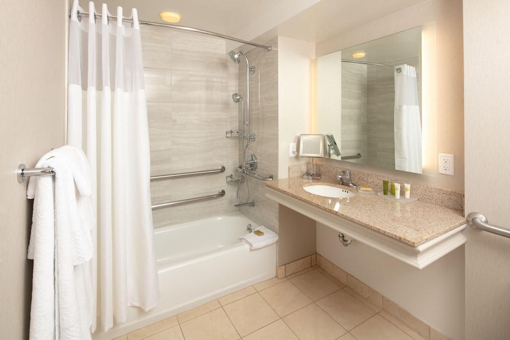 Hilton Madison Monona Terrace