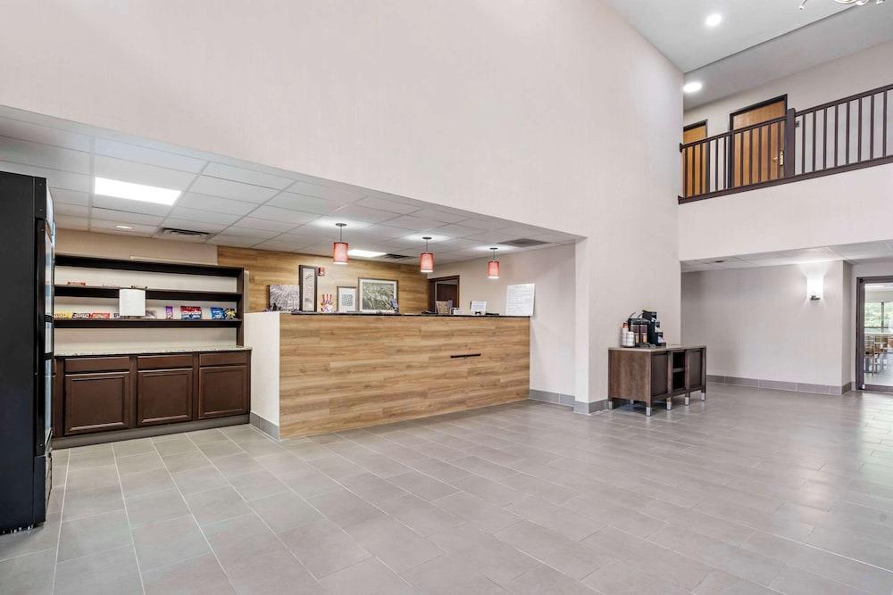 Country Inn & Suites by Radisson, Pickerington, OH