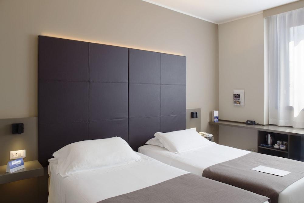 City Hotel & Suites Foligno