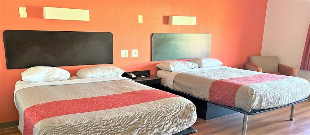 Motel 6 White, GA - Cartersville