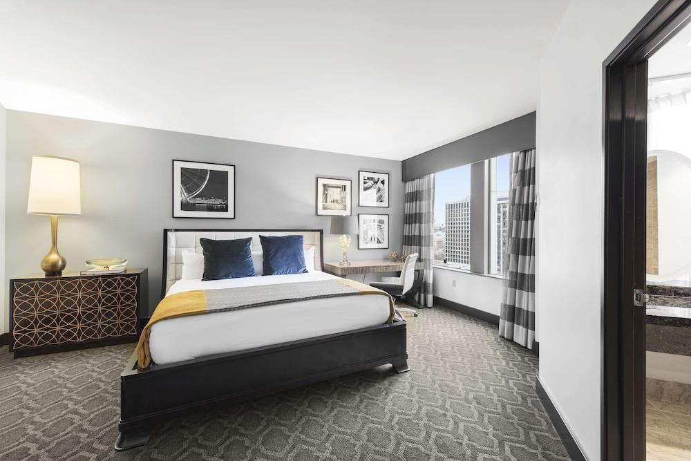 Hilton Motif Seattle