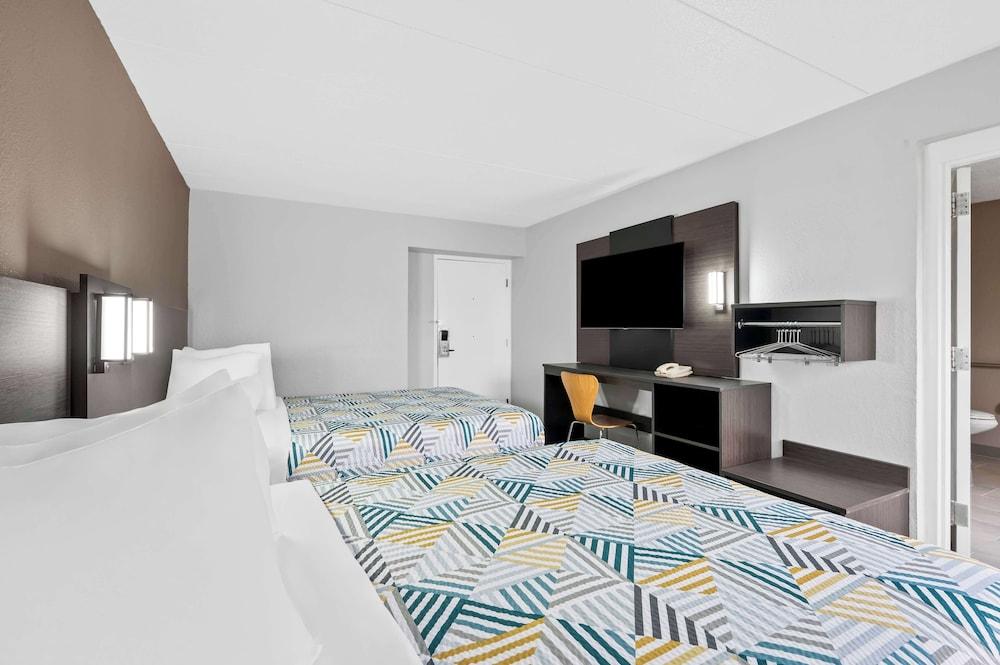 Motel 6 Portland, ME